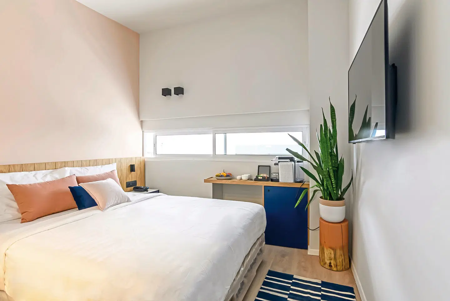 Artist Hotel ROOM_EXAMPLE