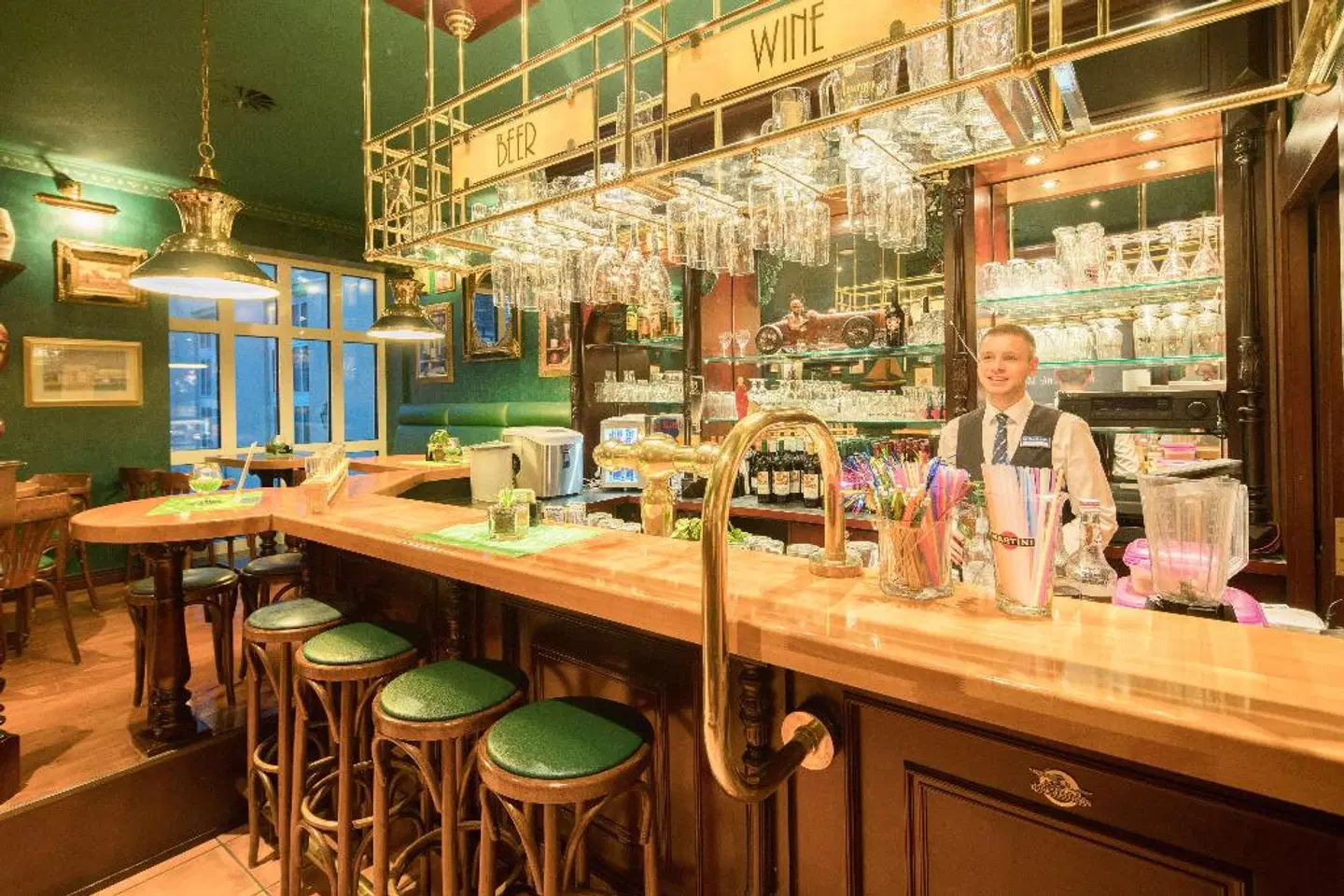Best Western Wein-Und Parkhotel Nierstein Bar