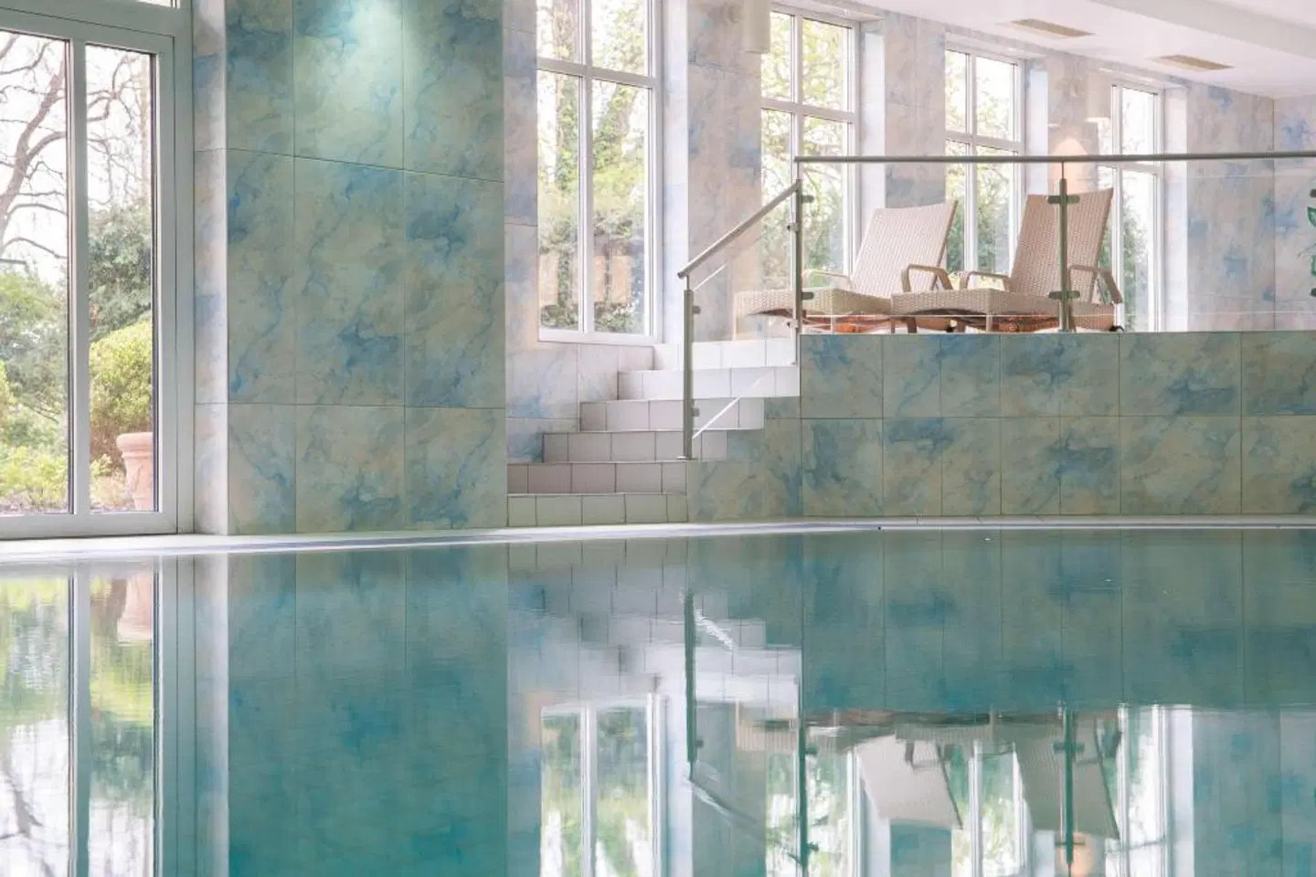 Best Western Wein-Und Parkhotel Nierstein Hallenbad