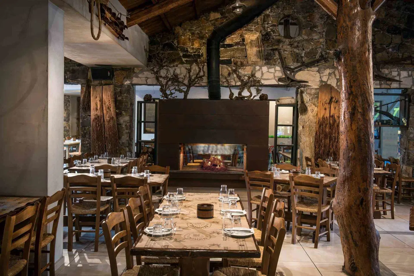 Petousis Hotel & Suites RESTAURANT