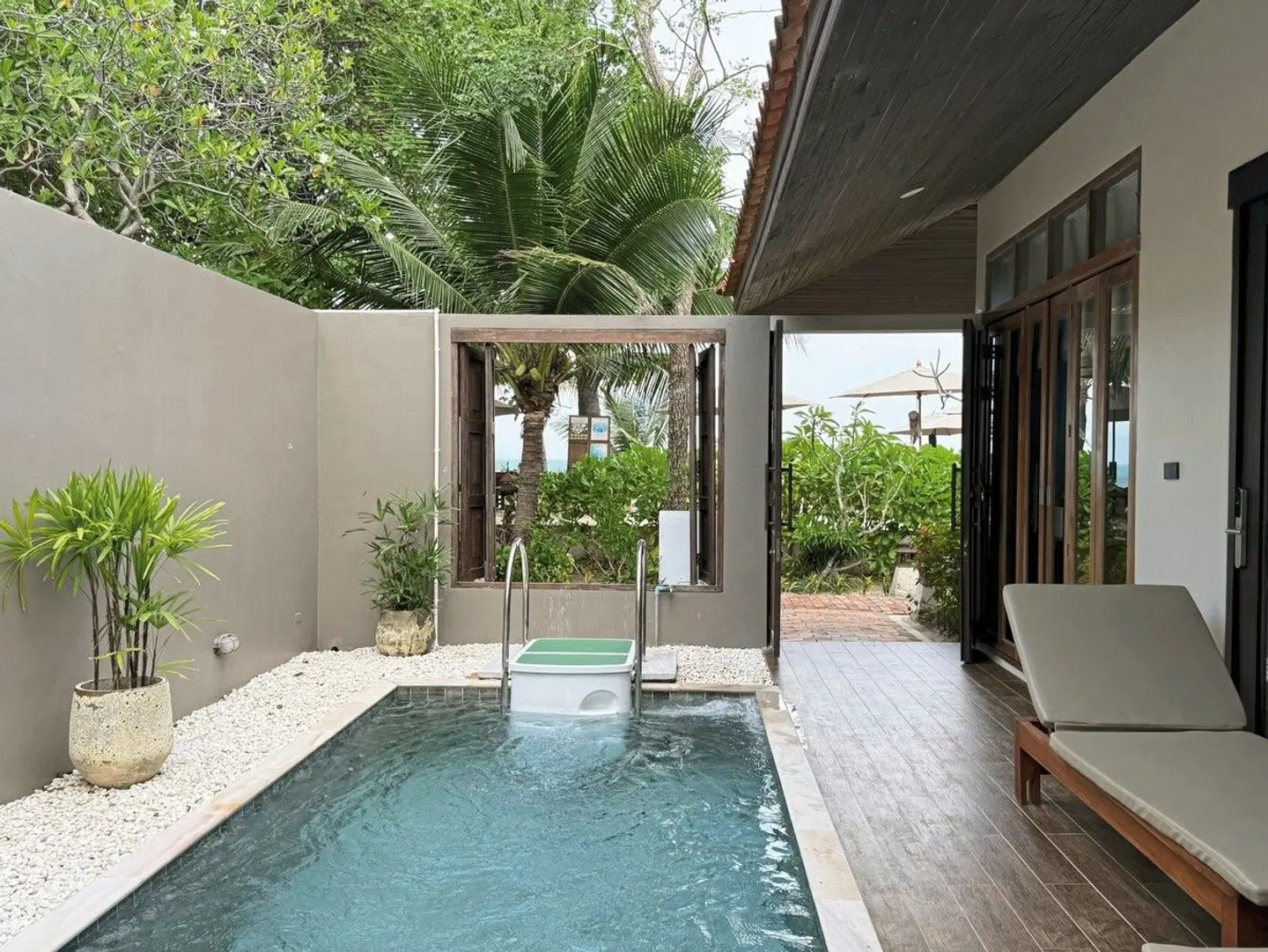 Saree Samui Hallenbad