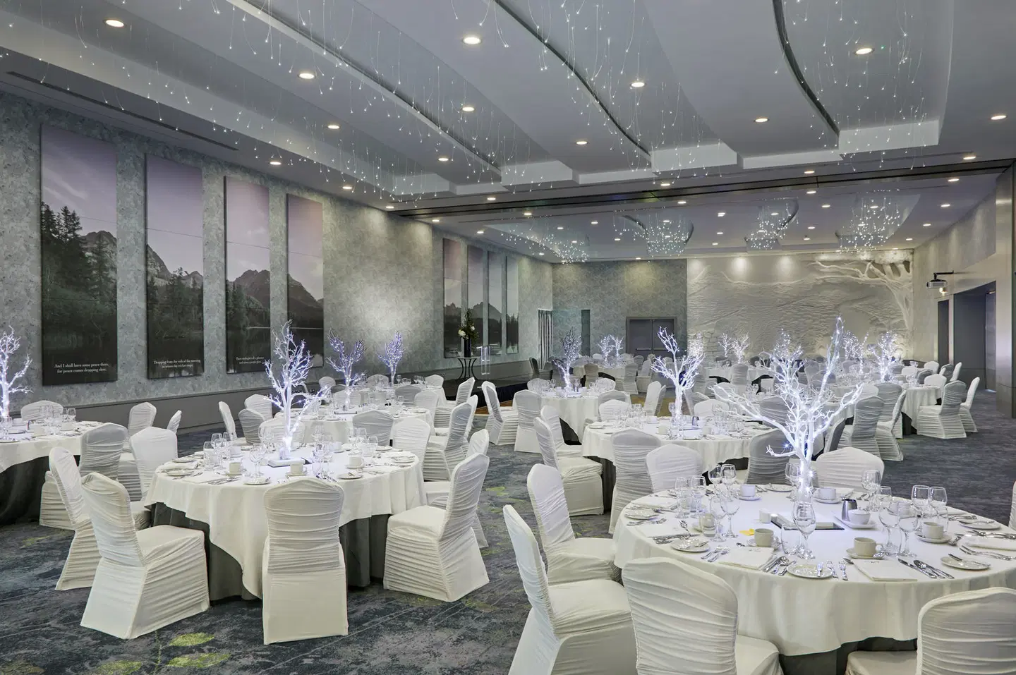 Crowne Plaza Blanchardstown by IHG Restaurant