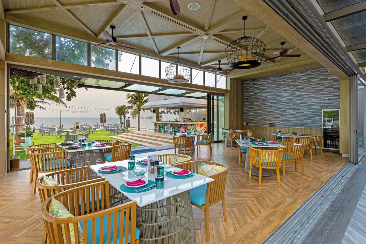 AVANI+ Hua Hin Resort Restaurant