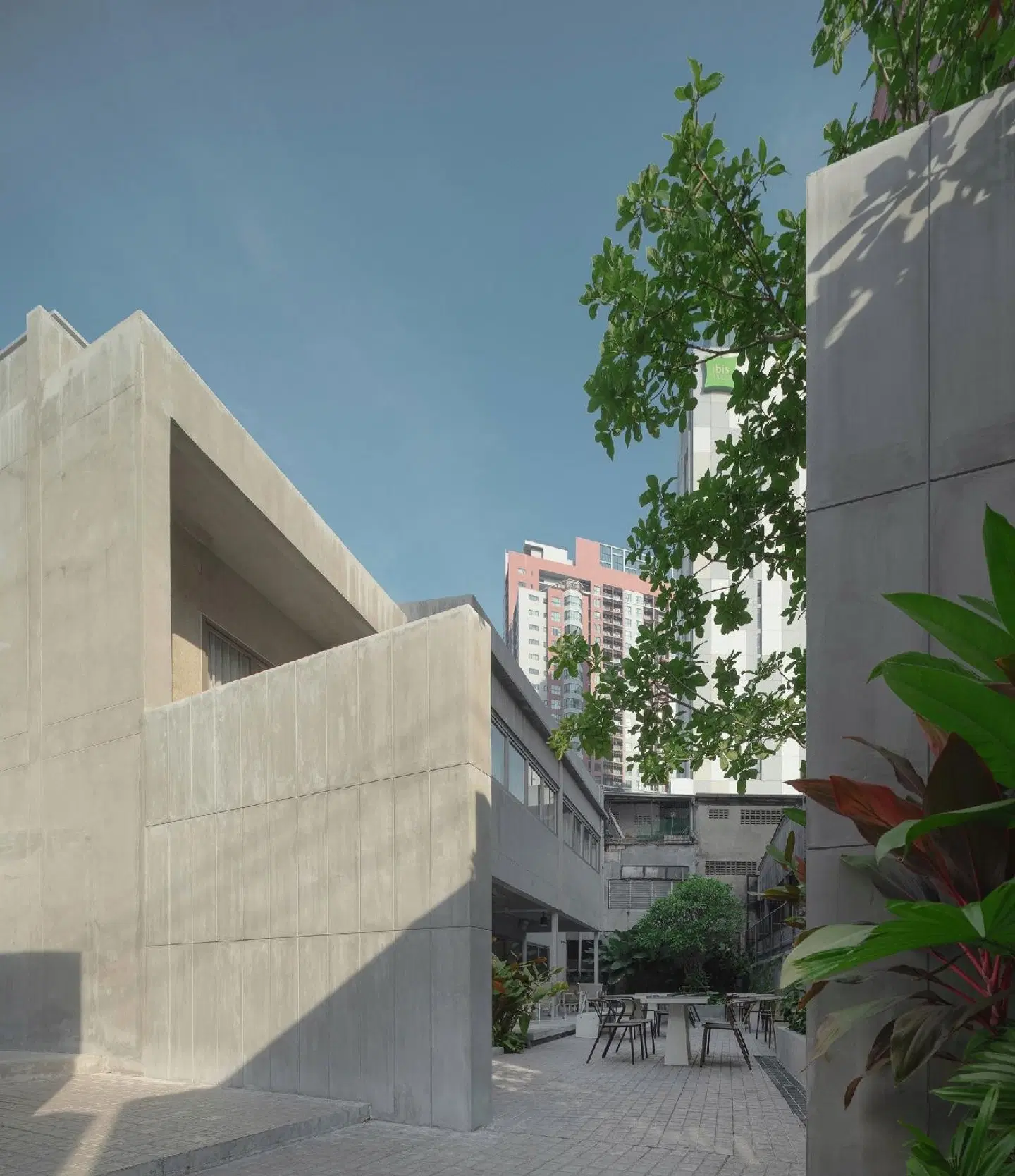 Nidhra Boutique Hotel Bangkok EXTERIOR