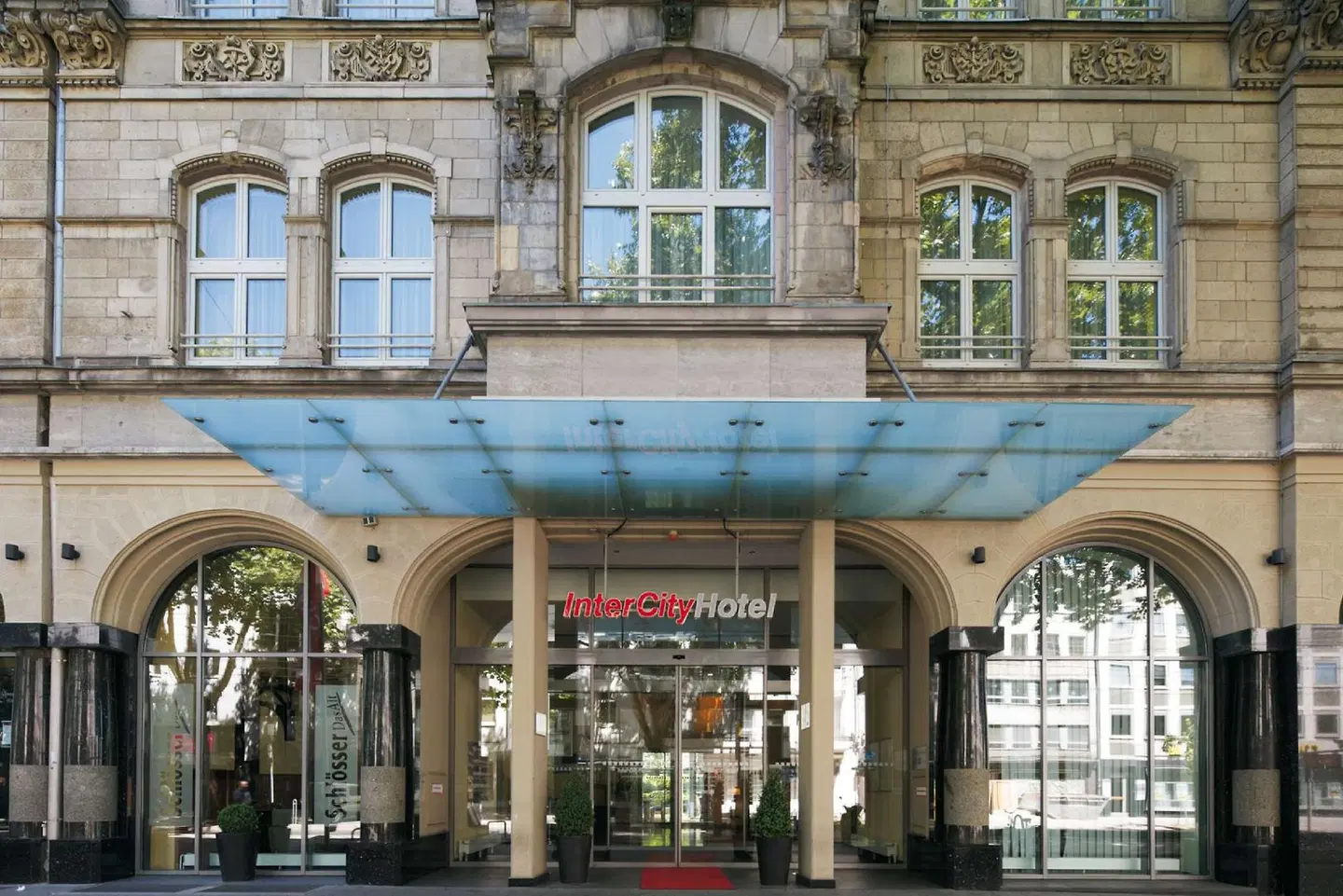 TRIBE Düsseldorf EXTERIOR