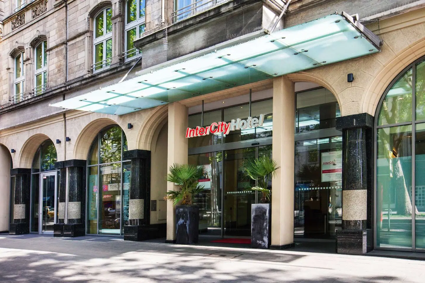 TRIBE Düsseldorf EXTERIOR