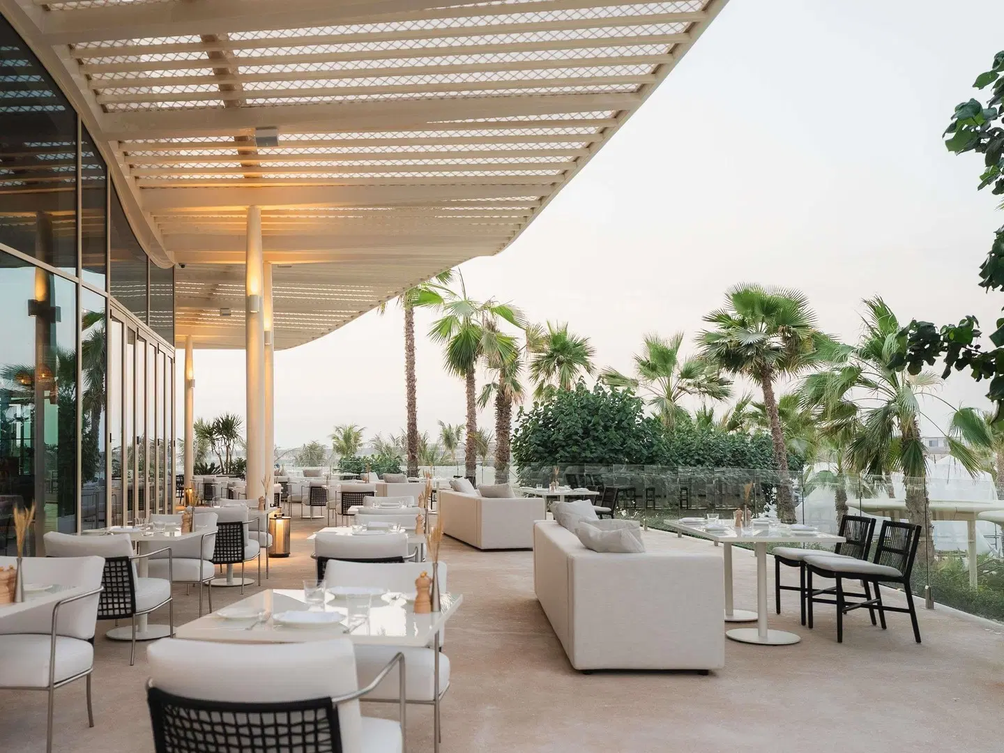 SLS The Red Sea Terrasse