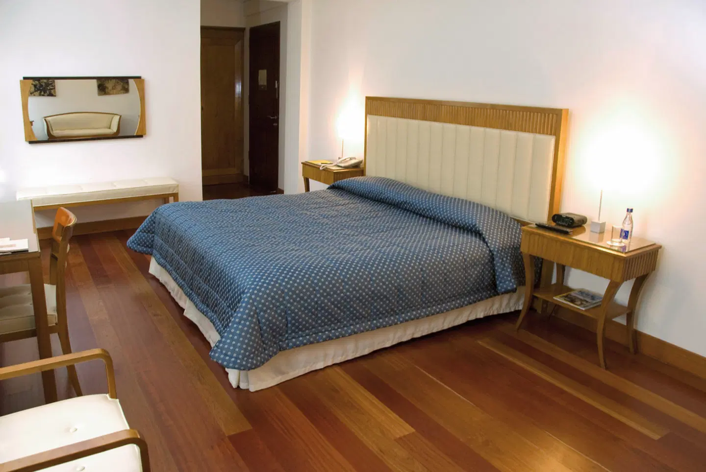 Hotel de la Opera ROOM_EXAMPLE