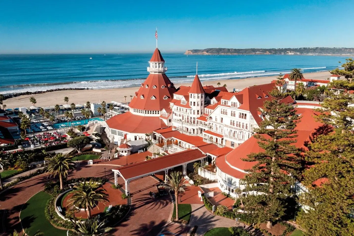 Hotel del Coronado, Curio Collection by Hilton Strand