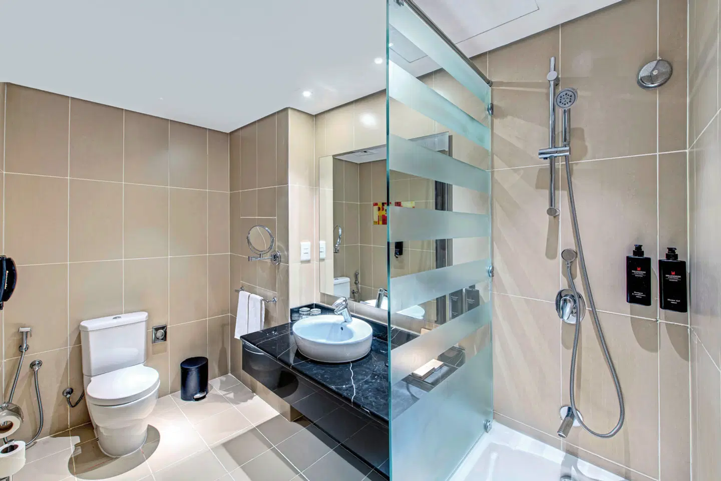 Millennium Central Downtown Badezimmer