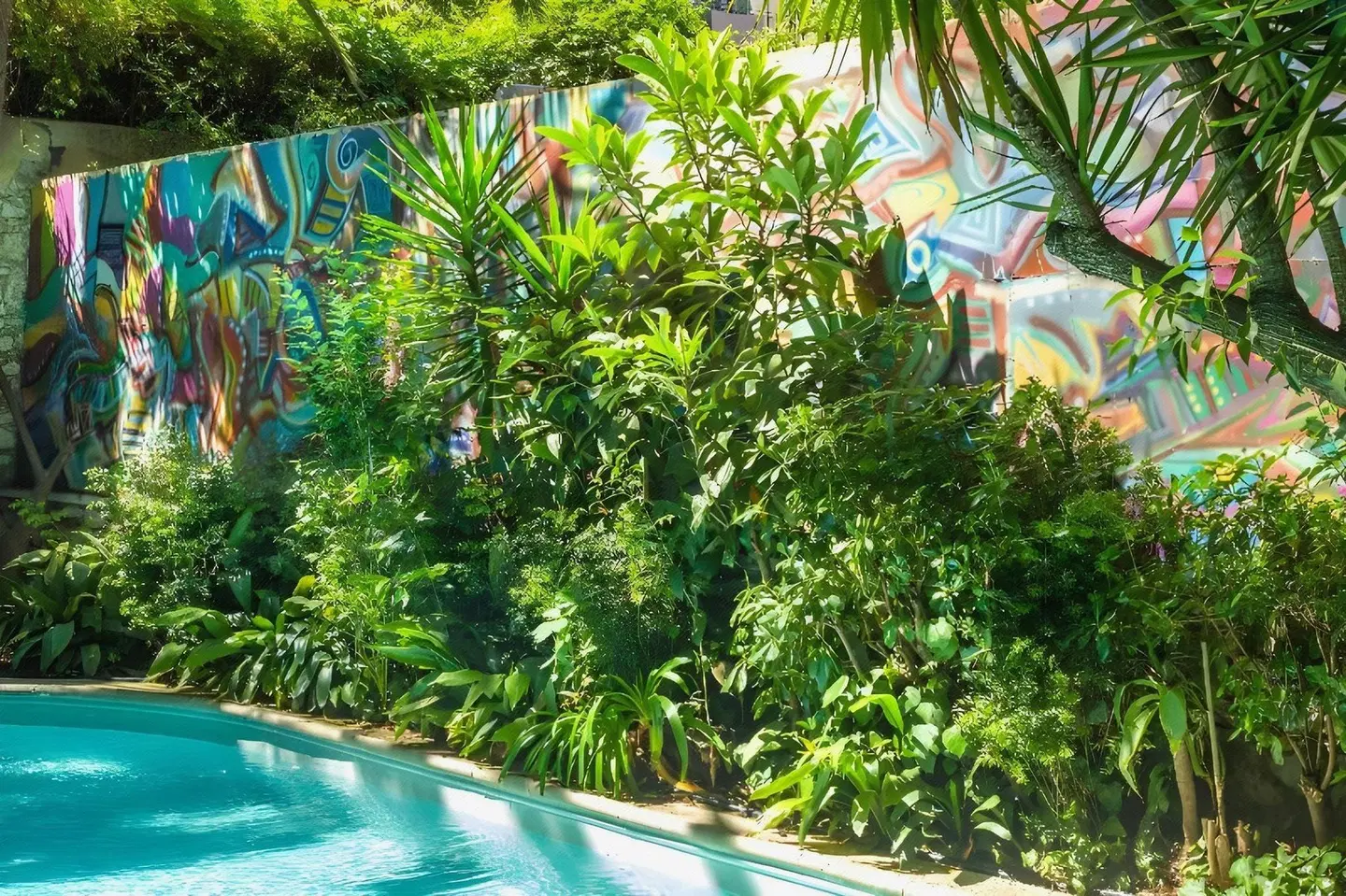 Windsor OUTDOOR_POOL
