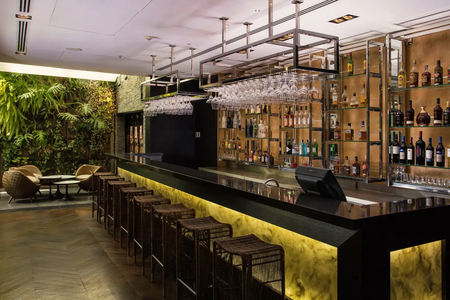 DoubleTree by Hilton Santiago- Vitacura Bar