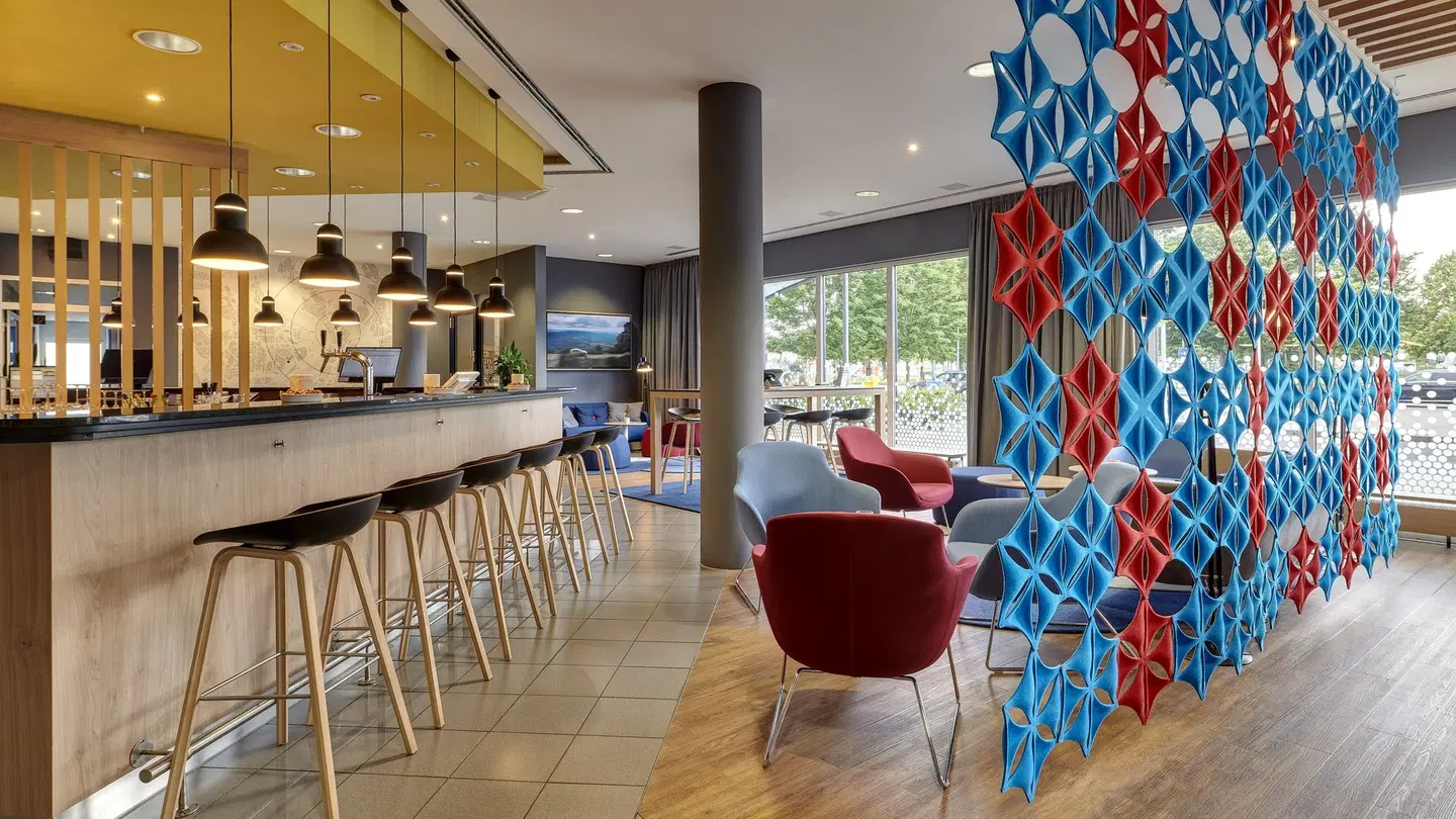 Holiday Inn Express Köln-Mülheim Bar