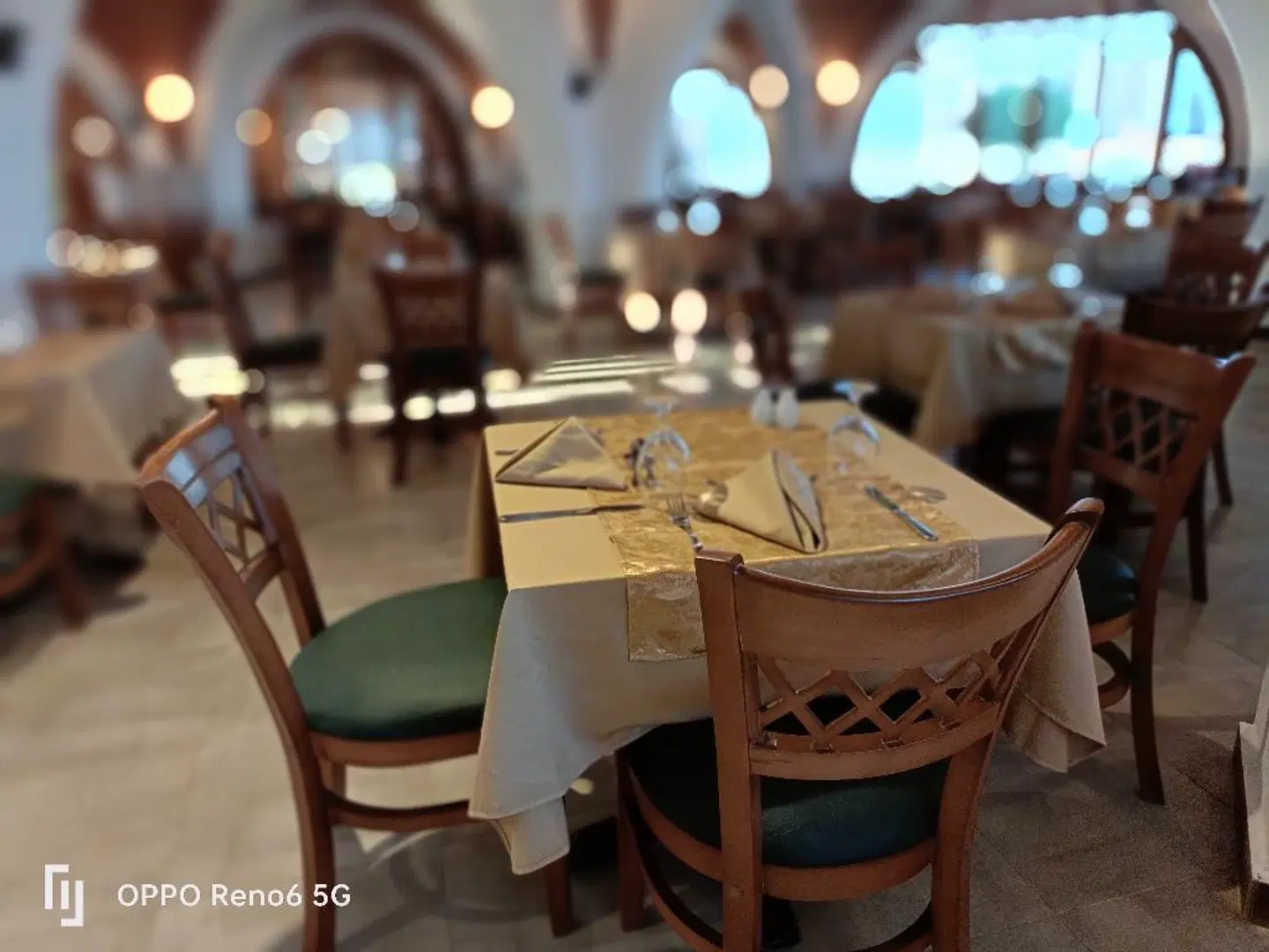 Aurora Beach Safari Resort Restaurant