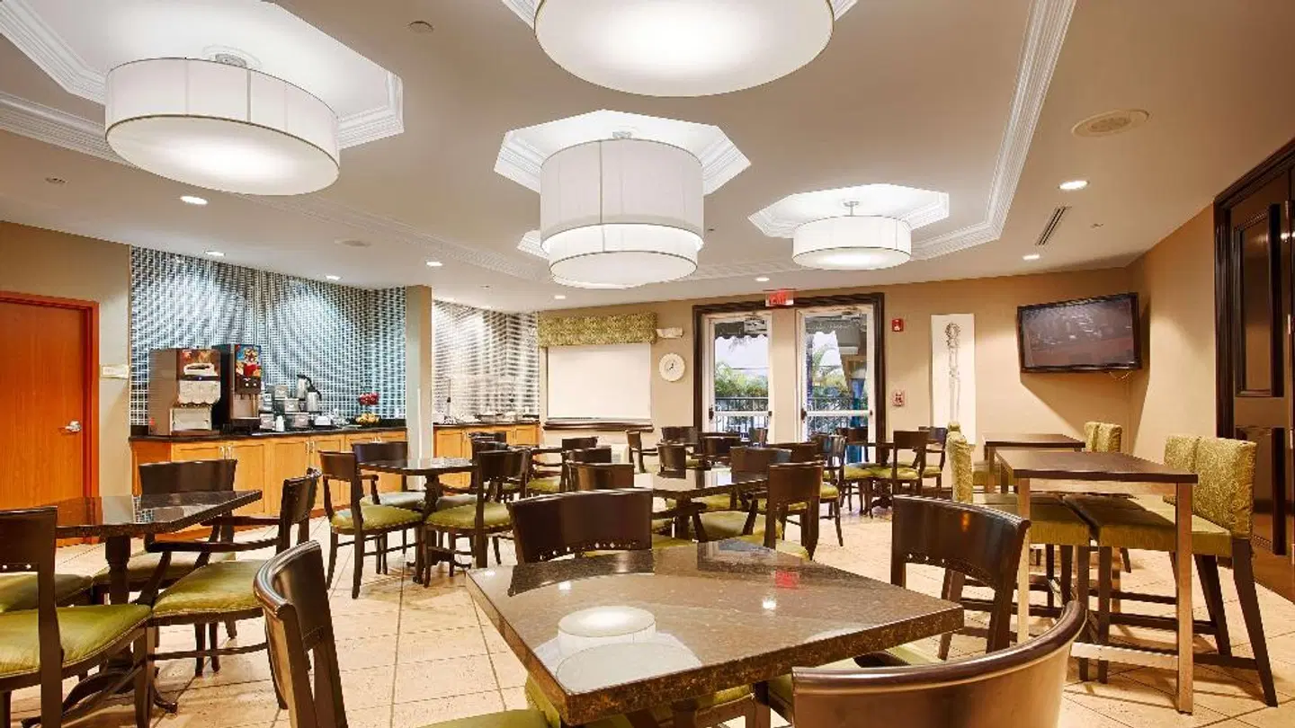 Best Western Plus Miami-Doral/Dolphin Mall Restaurant