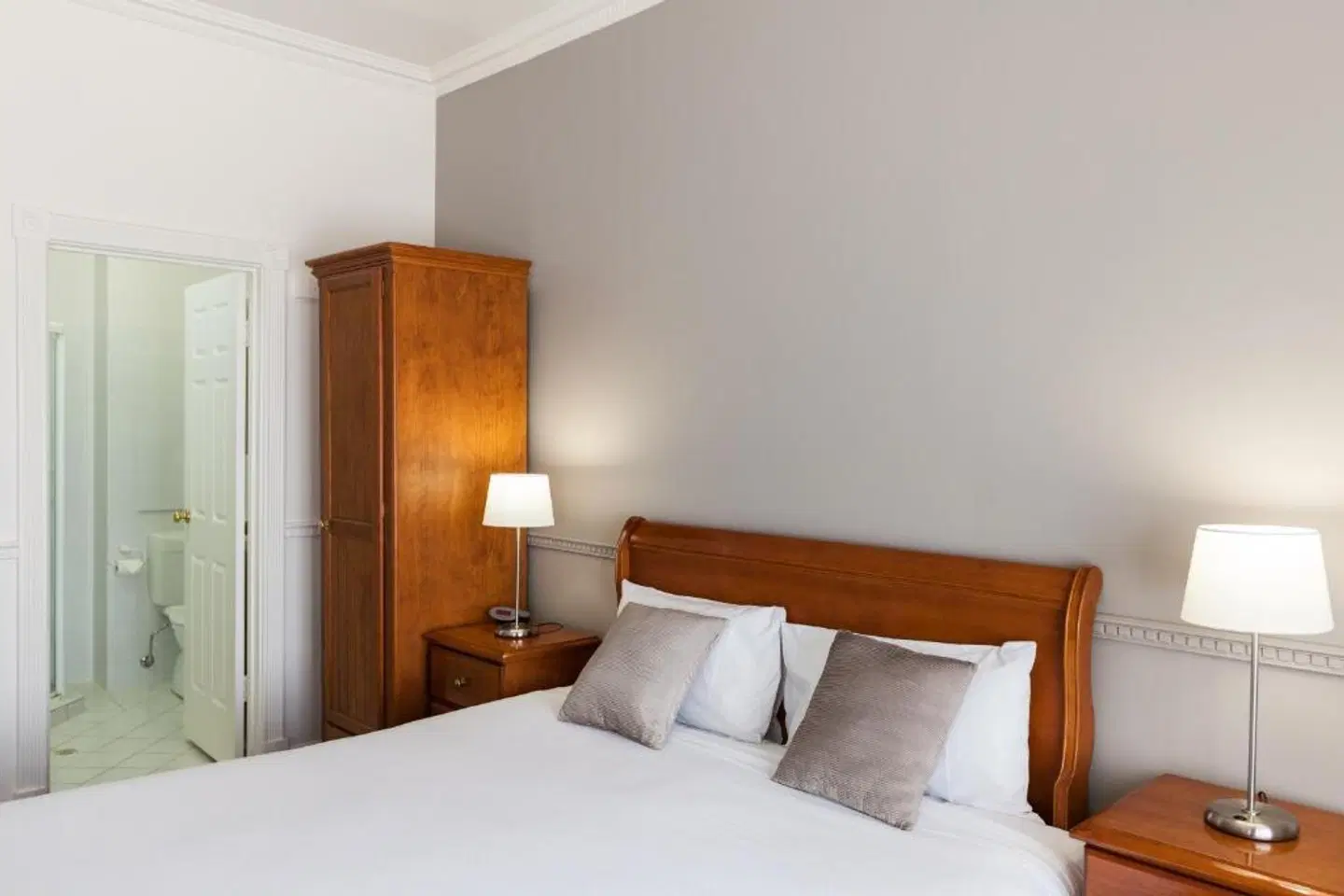 Majestic Tynte Street Apartments ROOM_EXAMPLE