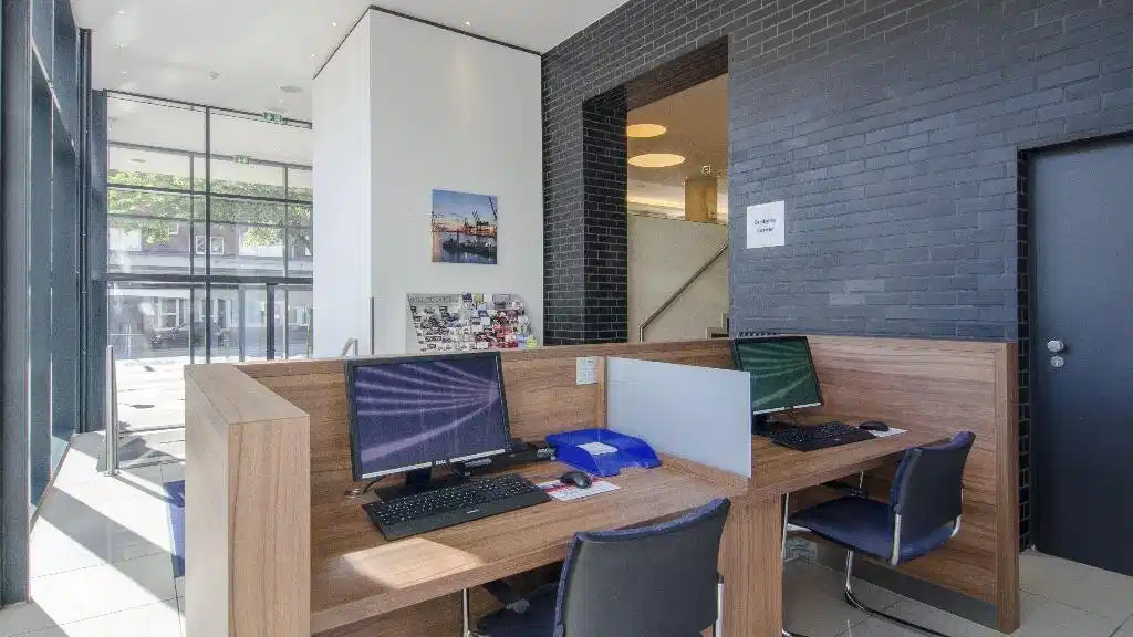 Premier Inn Hamburg City Alster hotel