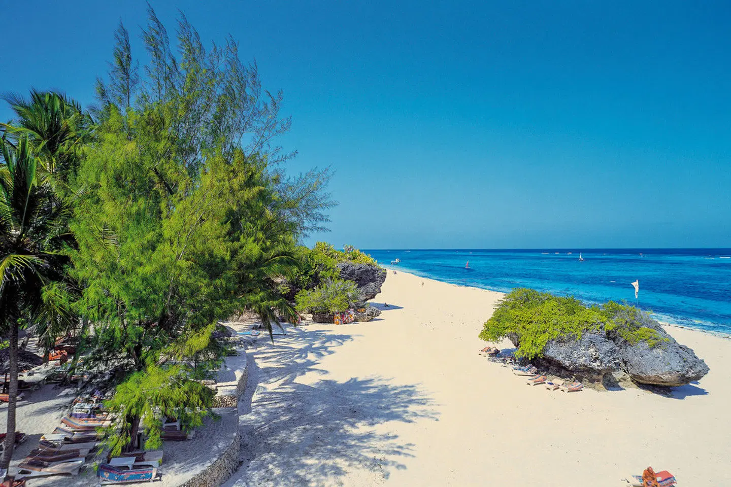 Leopard Beach Resort & Spa BEACH