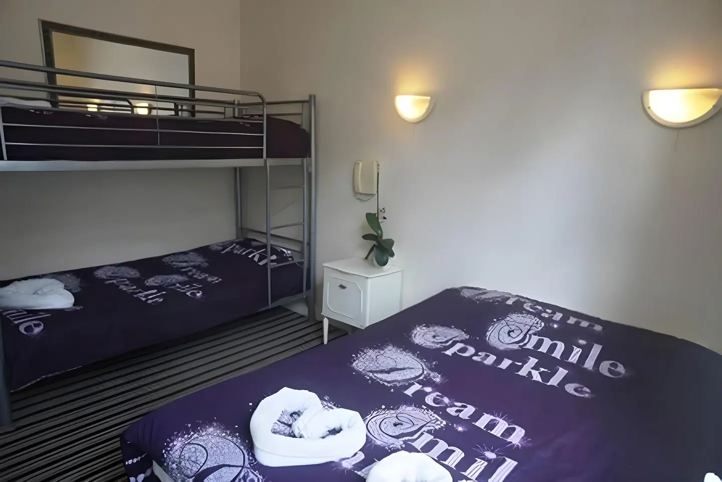 Enrico ROOM_EXAMPLE