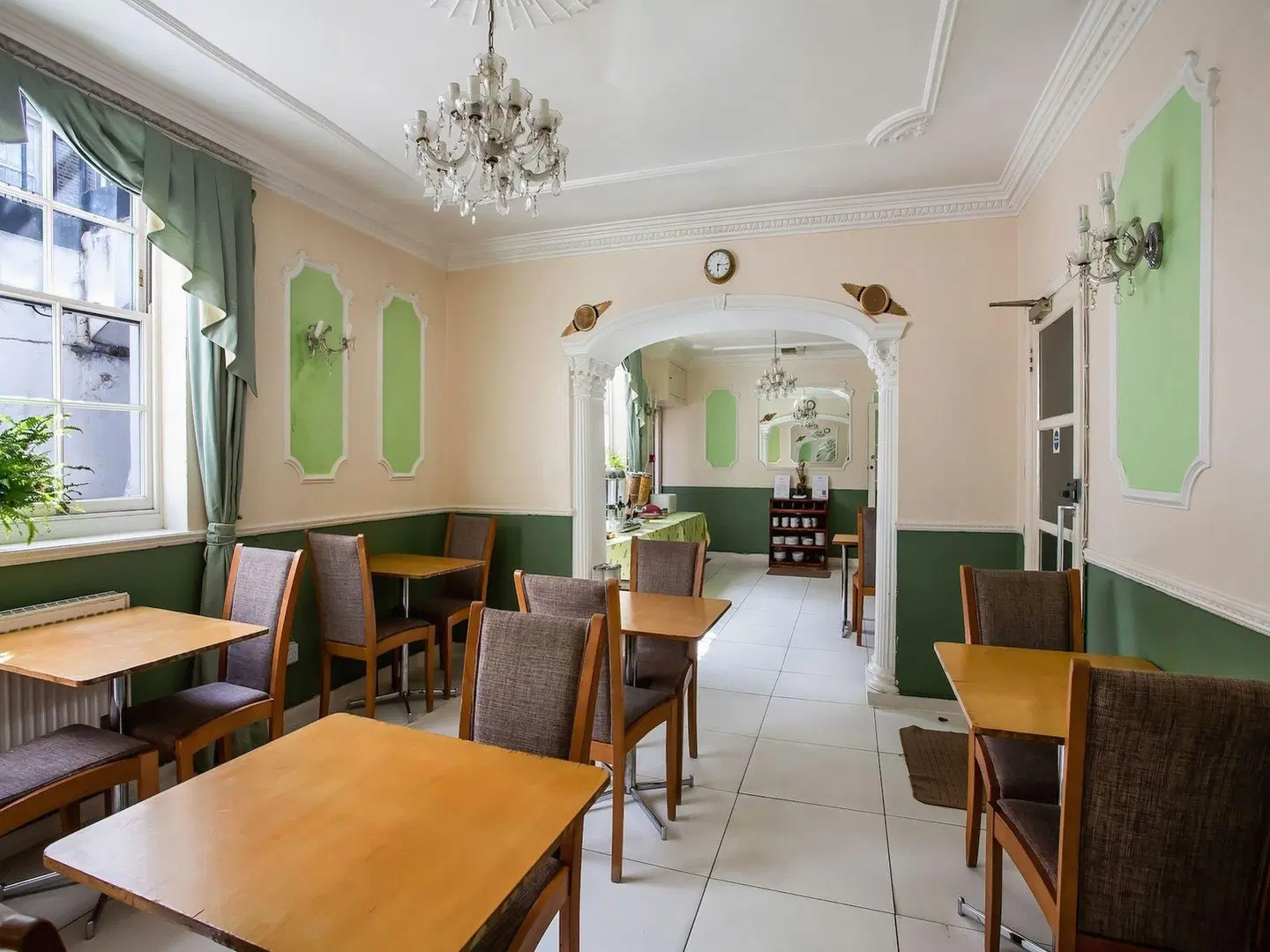 Enrico LOUNGE_LOBBY