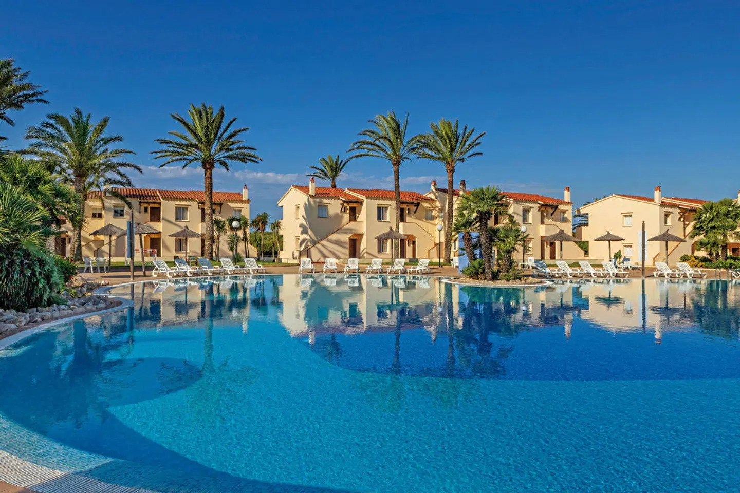 AluaSun Mediterráneo OUTDOOR_POOL