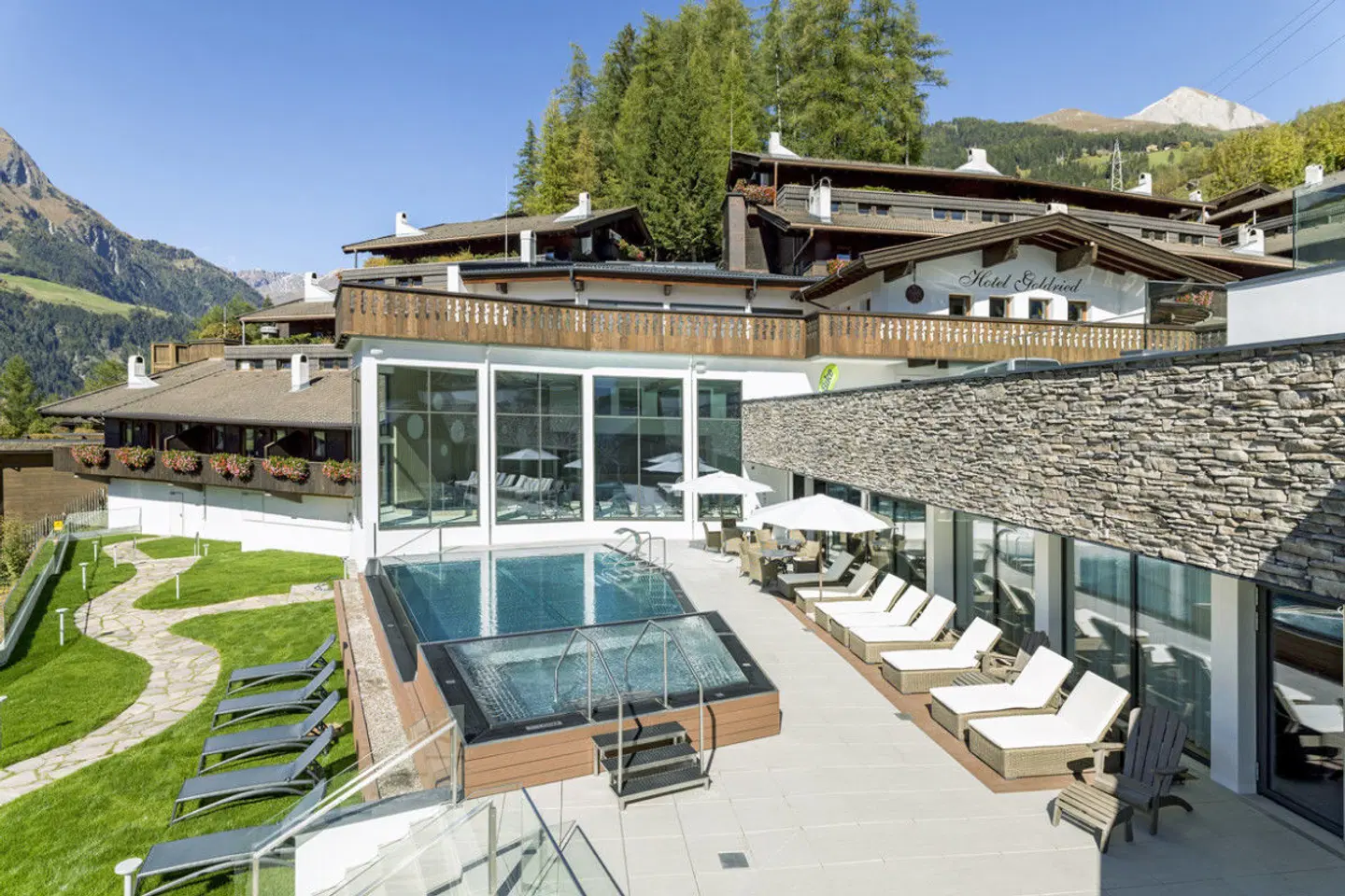 Goldried Appartements Terrasse