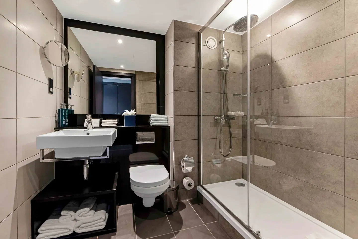 DoubleTree by Hilton London Kensington Badezimmer