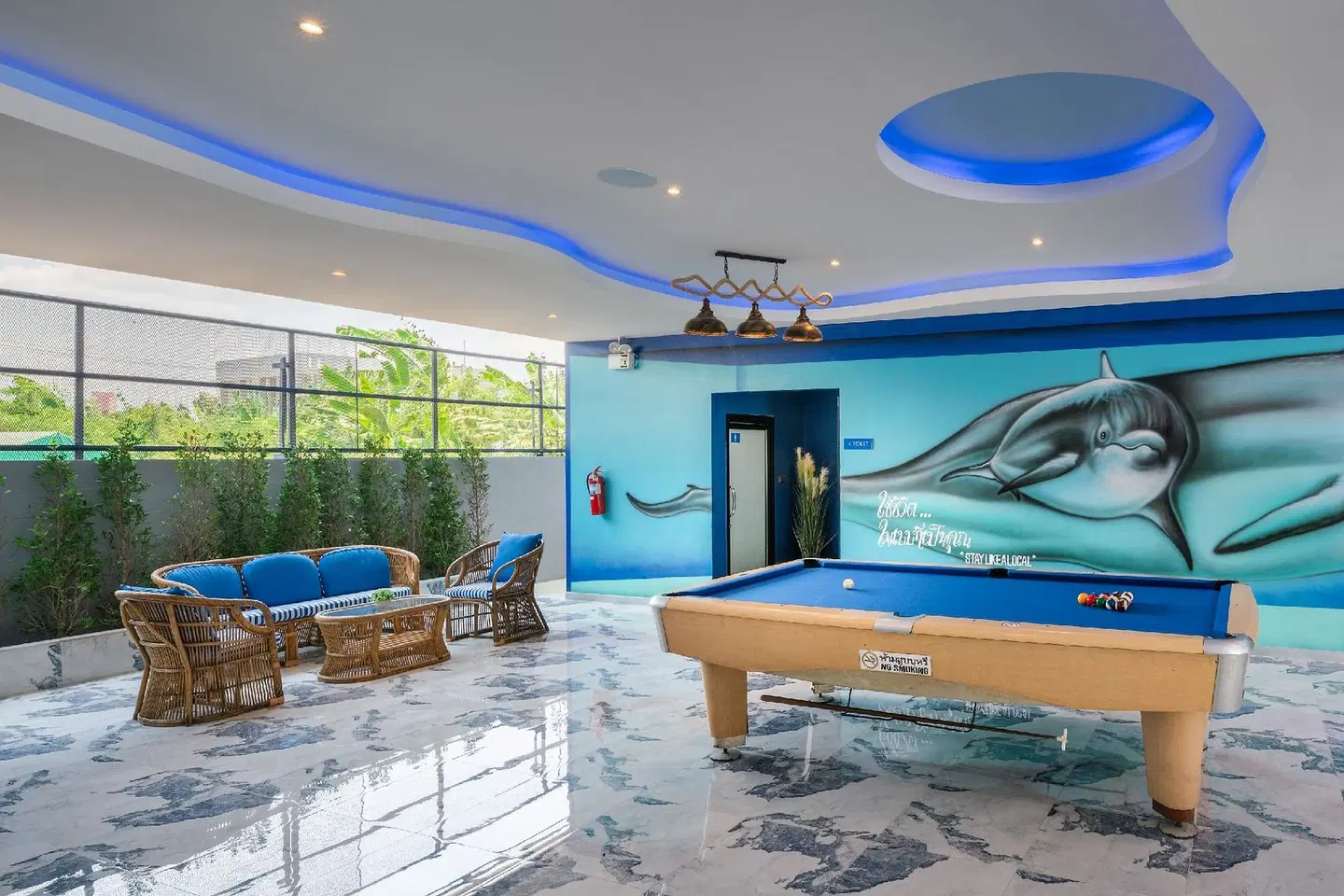 T2 Adira Pattaya Hallenbad