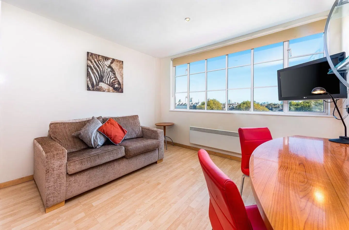 Roland House Apartments ROOM_EXAMPLE
