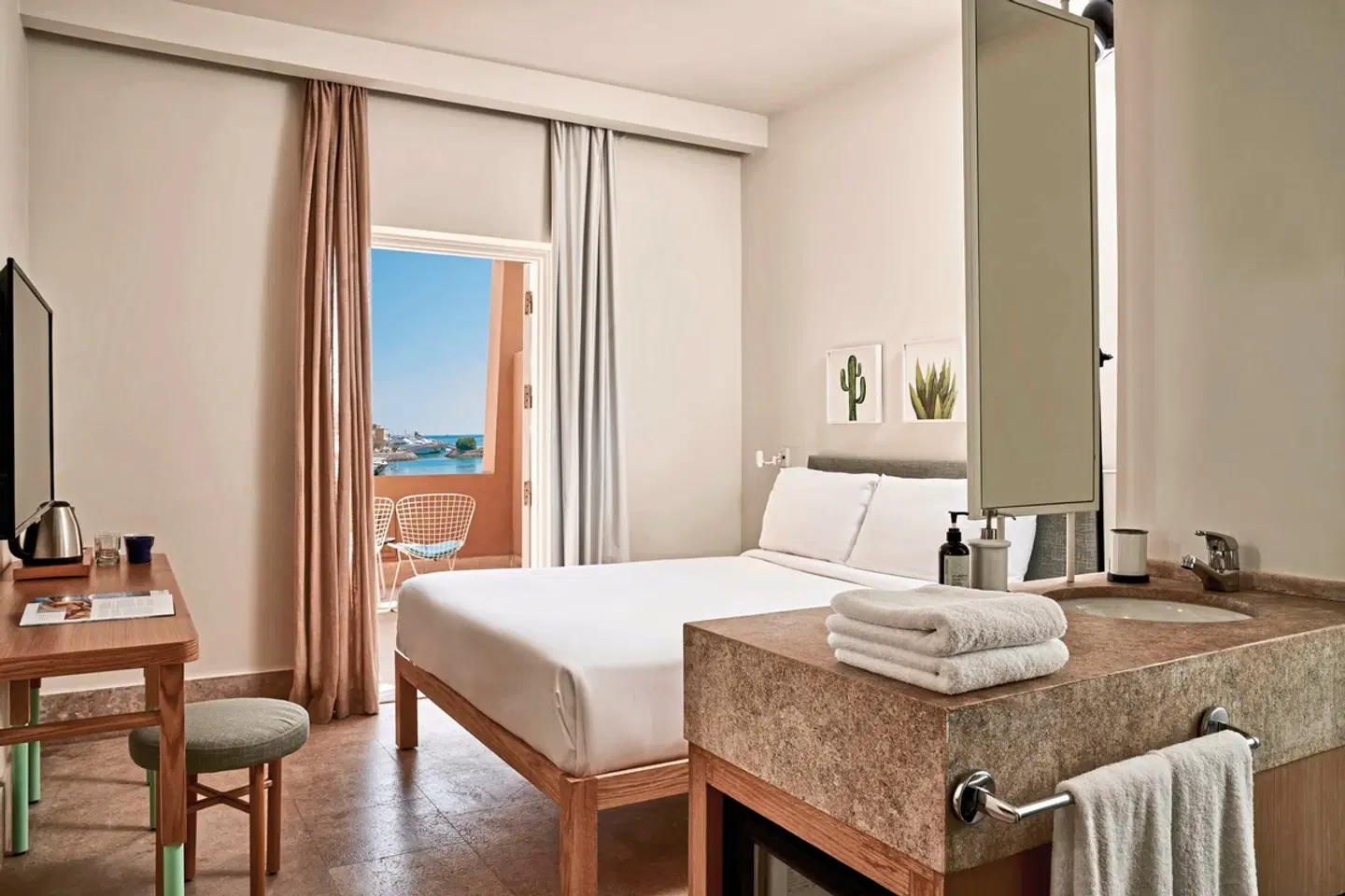 Captain's Inn ROOM_EXAMPLE