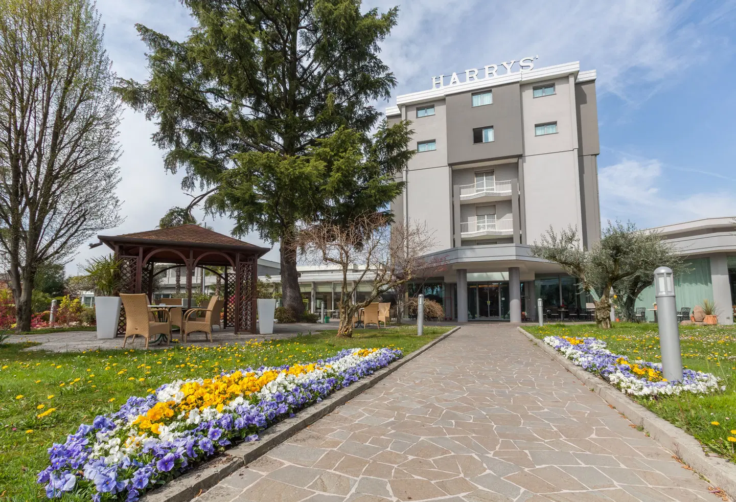 Hotel Harrys' Garden EXTERIOR