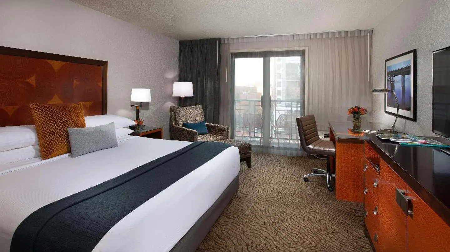 The Paramount Hotel Portland ROOM_EXAMPLE