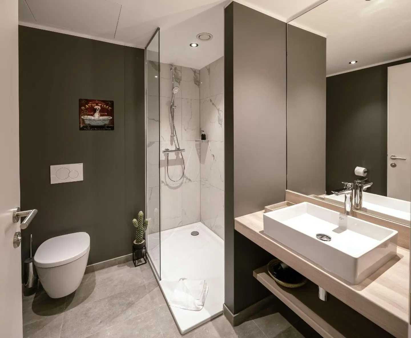 Adina Serviced Apartments Vienna Badezimmer