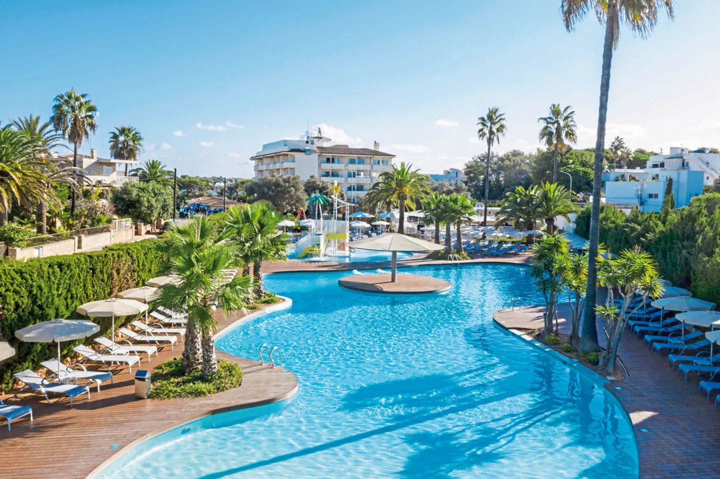 JS Portocolom Suites OUTDOOR_POOL