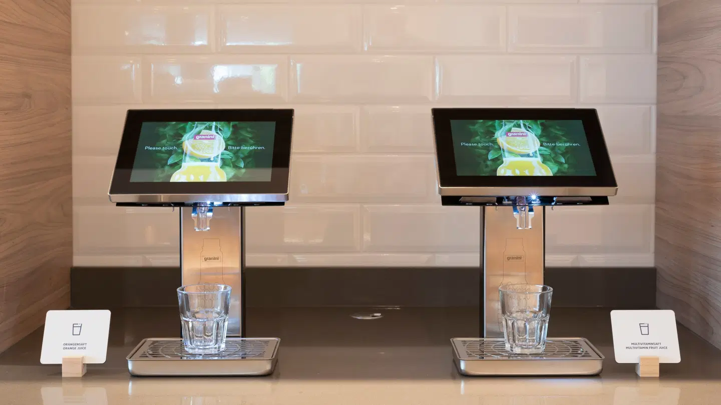 Holiday Inn Express Dusseldorf - Hauptbahnhof by IHG LOUNGE_LOBBY