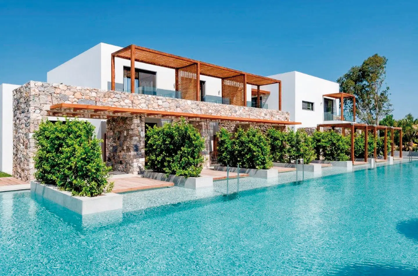 Caravia Beach Hotel OUTDOOR_POOL