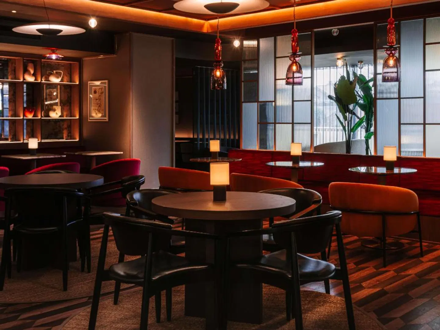 Mercure London Earls Court Bar
