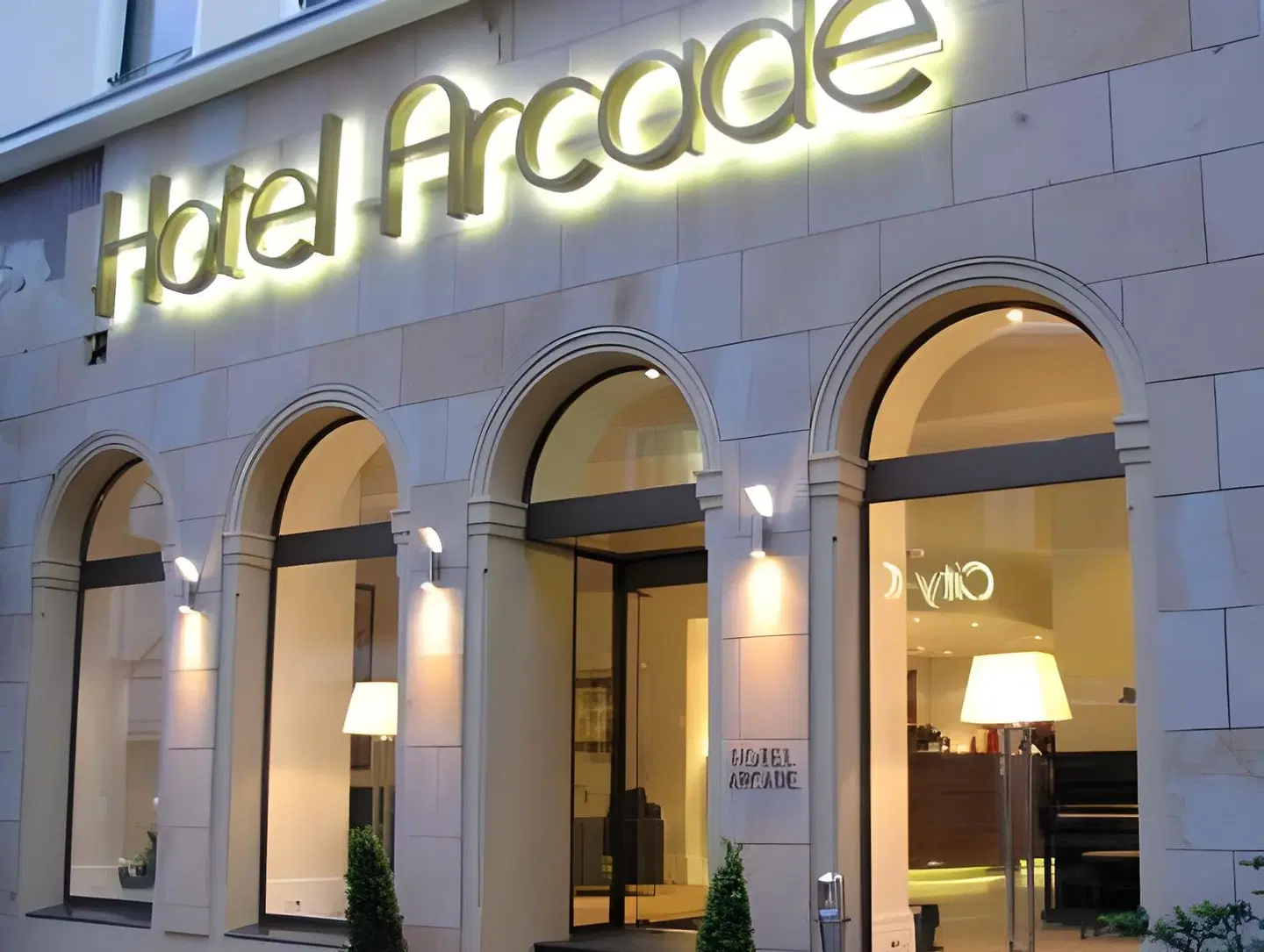 Arcade EXTERIOR