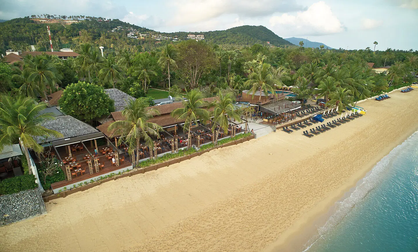 Bandara Spa Resort & Pool Villas, Samui Strand