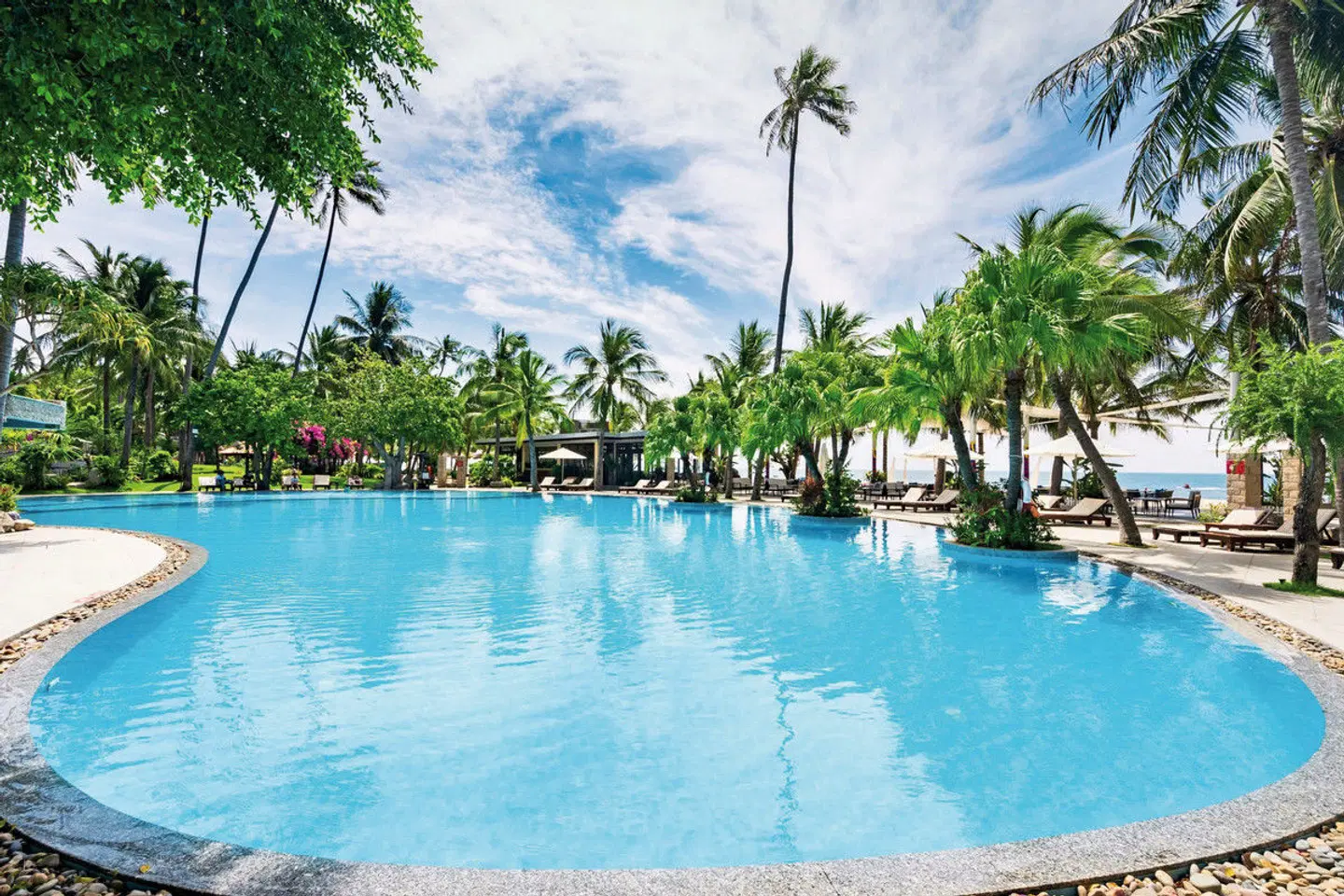 Hoang Ngoc Beach Resort OUTDOOR_POOL
