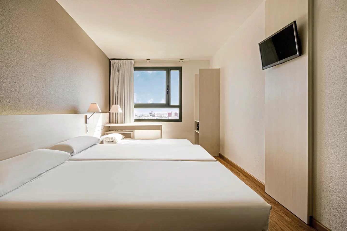 Hotel Ilunion Valencia 3 ROOM_EXAMPLE