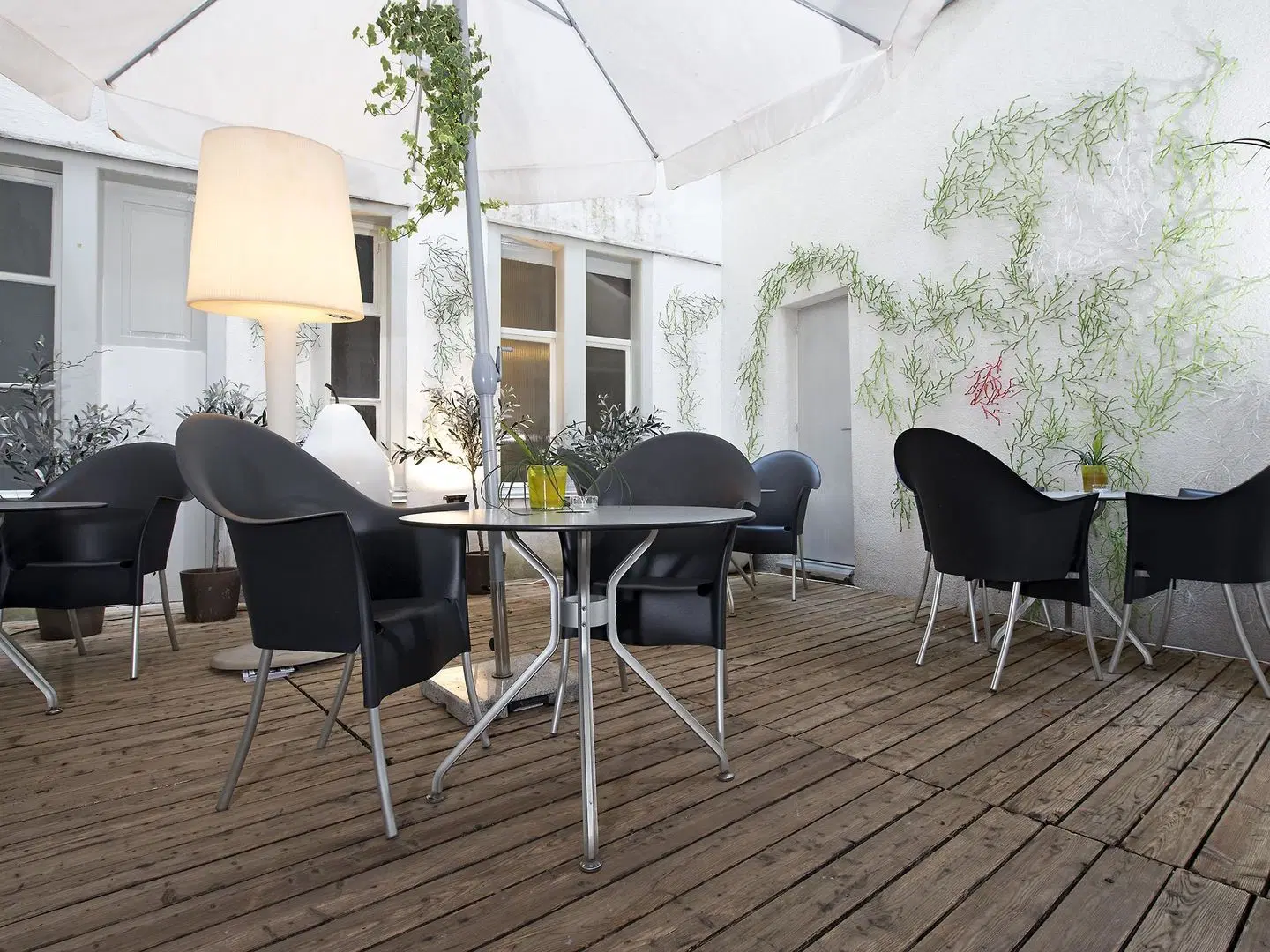 Plattenhof Terrasse