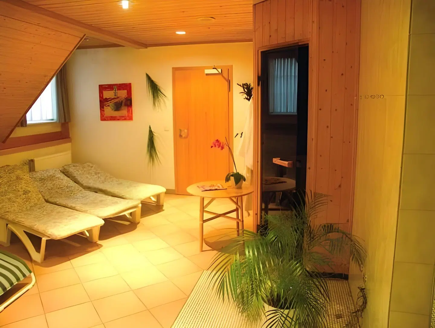 Zur Altstadt HEALTH_BEAUTY