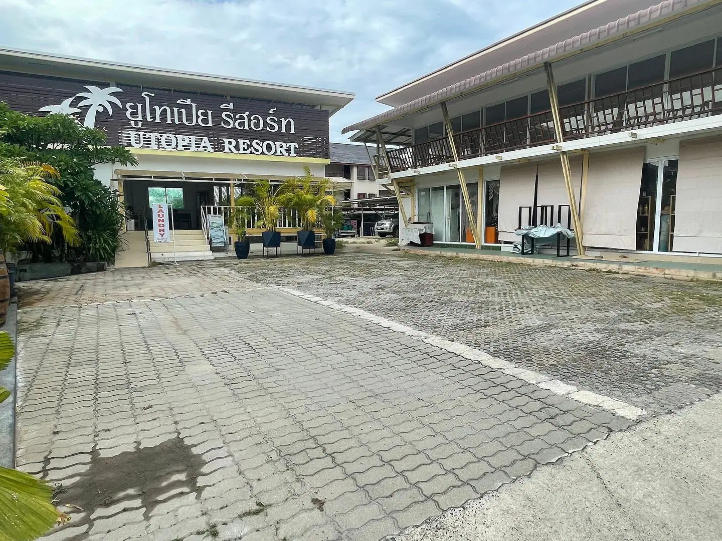 Utopia Resort EXTERIOR