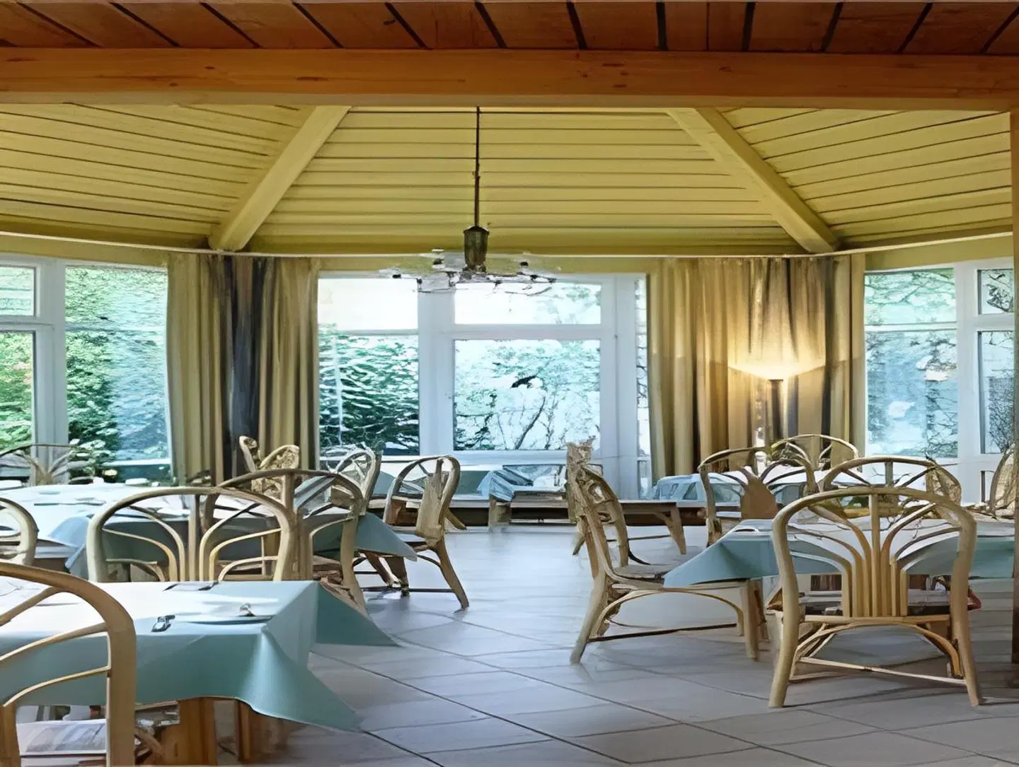 Parkhotel Diani Restaurant