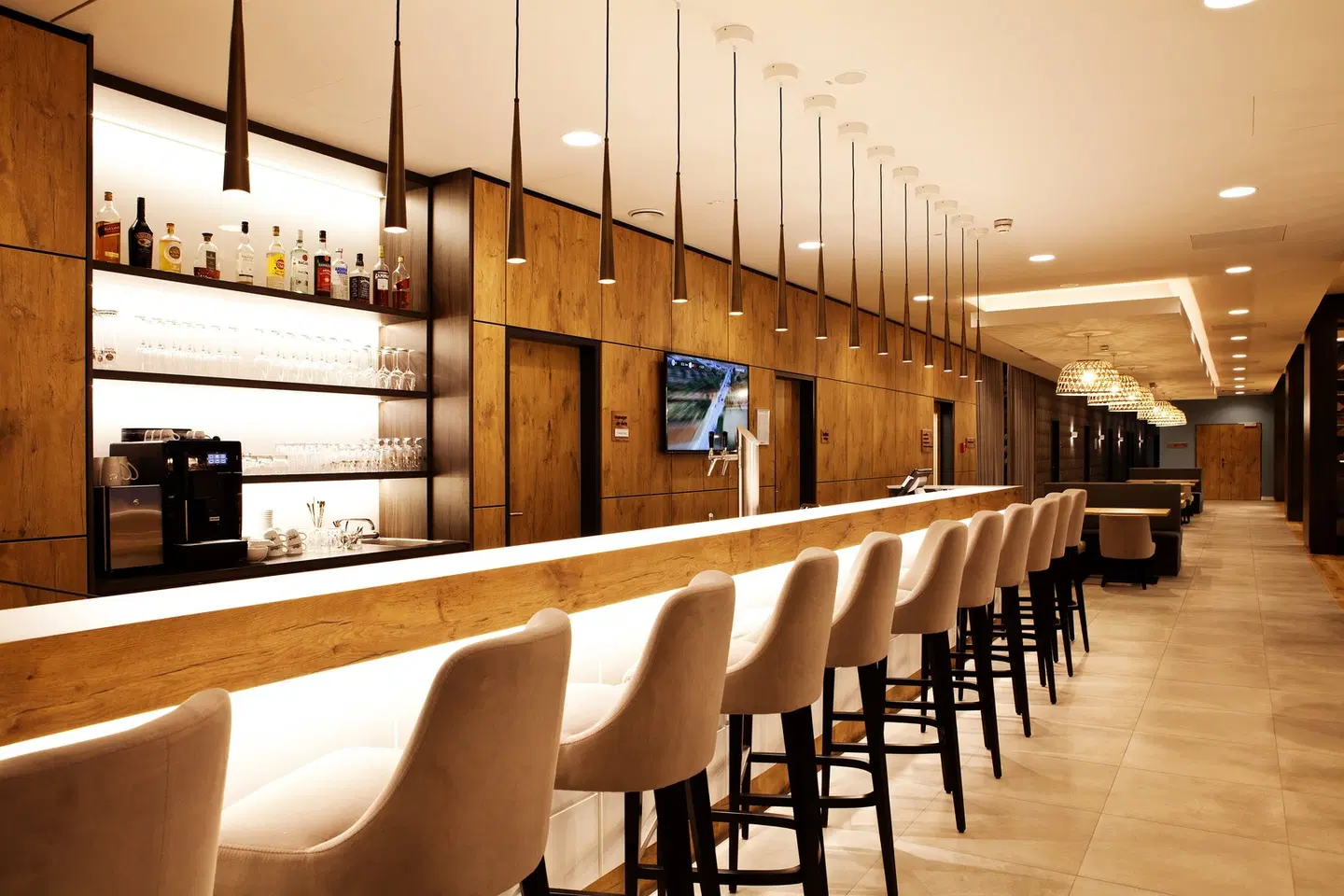 Hampton by Hilton Aachen Tivoli Bar