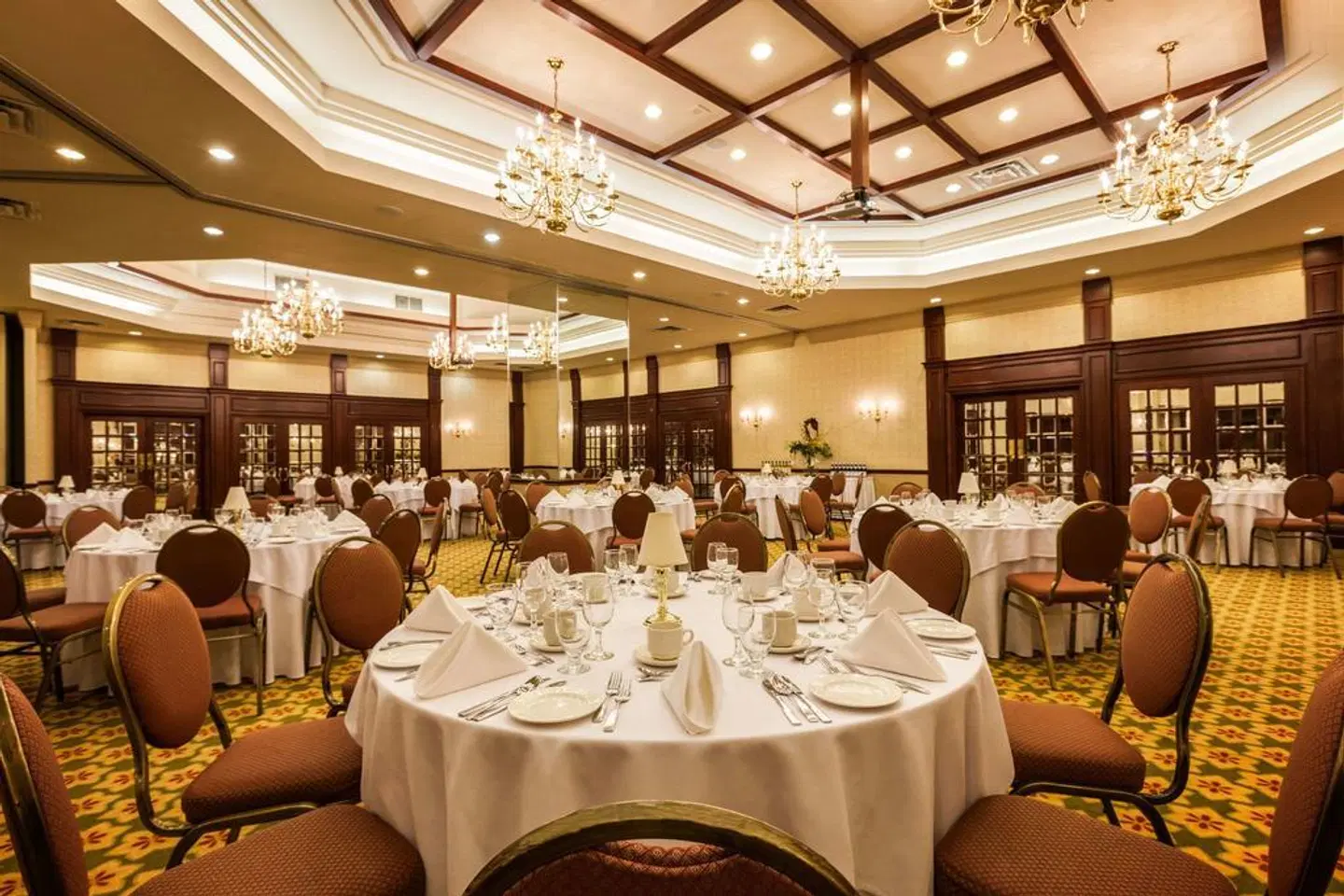 Hotel Place Dupuis Montreal Downtown Ascend Hotel Collection Restaurant
