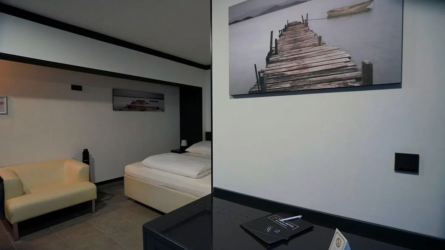 Tibet Hotel am Airport ROOM_EXAMPLE