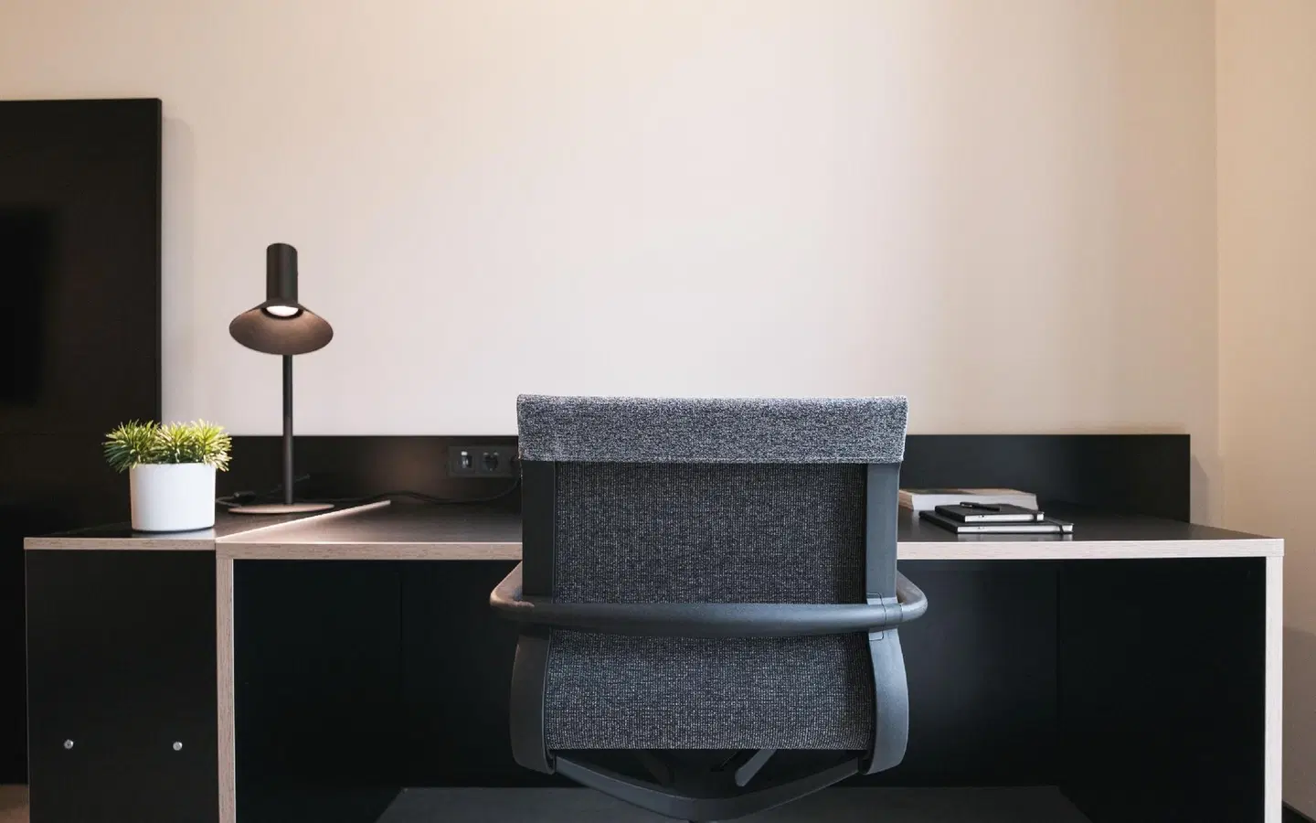 MoLiving - Design Hotel & Apartments Dusseldorf-Neuss MODEL_IMPRESSION