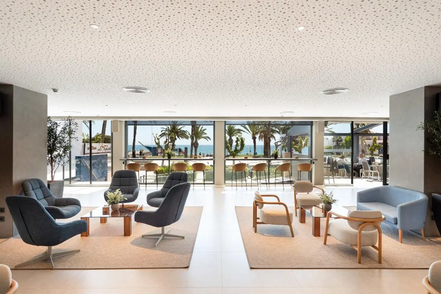 Calipolis LOUNGE_LOBBY